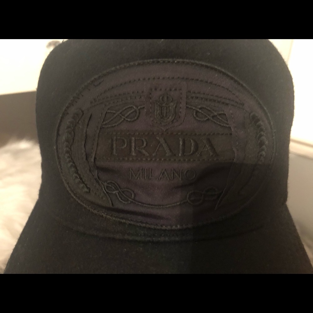 Prada  Hat ( baseball style)